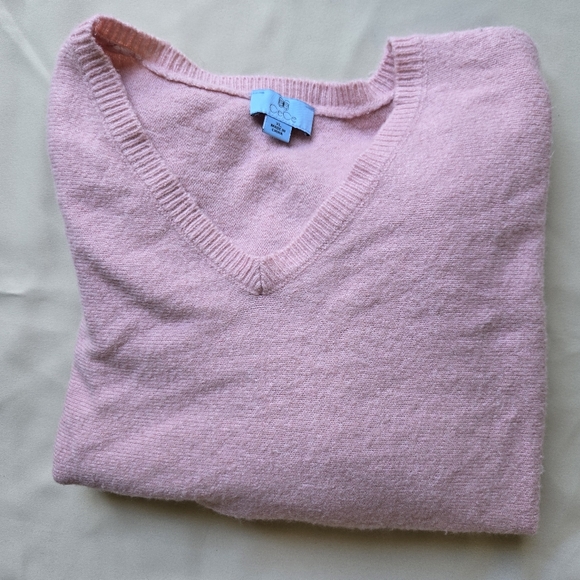 Women's Pink Knit Boxy Fit, V-neck Sweater With 1/4 Sleeve. Size XL - Picture 2 of 3
